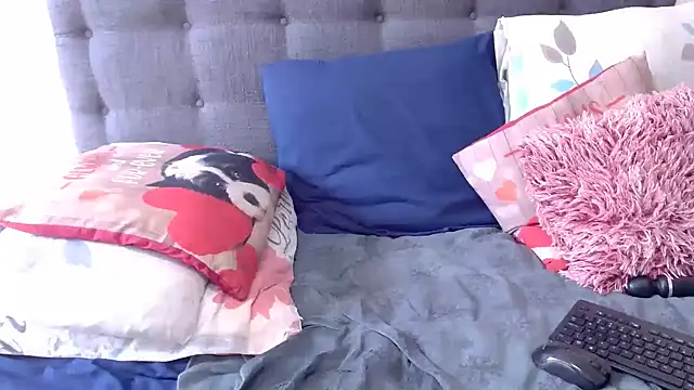 XXX chat uživo modela CurveyChocClitX5