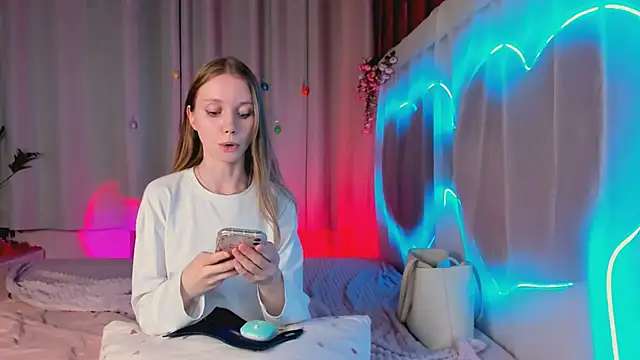 lada2k4's Live XXX Chat