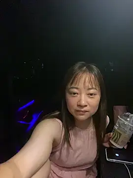CRROO-AA's Live XXX Chat