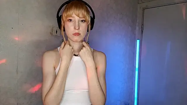 CuteLittleAngel Chat XXX live