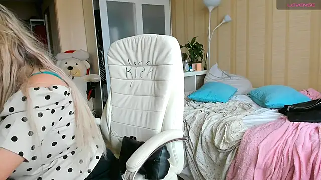 PamHardFuck's Live XXX Chat