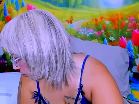 Онлайн чат XXX indianroxy