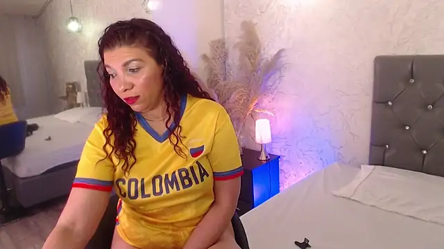 Serena_Houstonn Chat XXX live