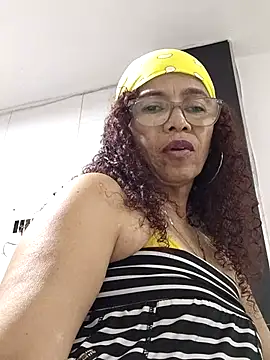 צ'אט XXX בשידור חי של Merybeks