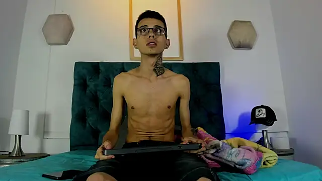asher_lux Chat XXX in diretta