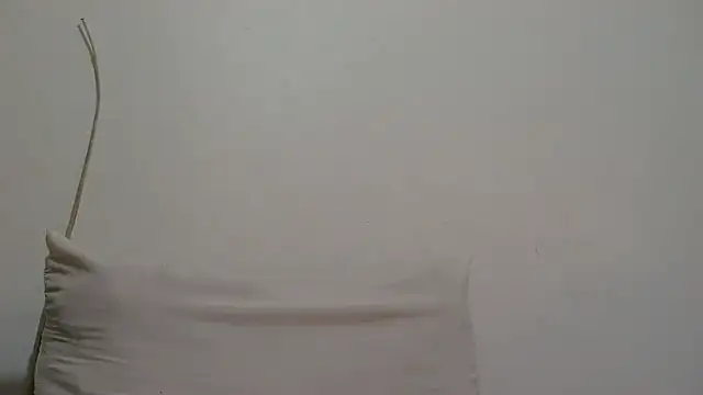 sluttylaura21's Live XXX Chat