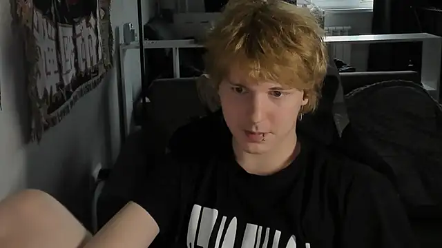 Онлайн чат XXX Benjamin_Bo