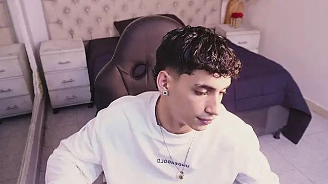 Chat +18 de JhoanLeandro ao vivo