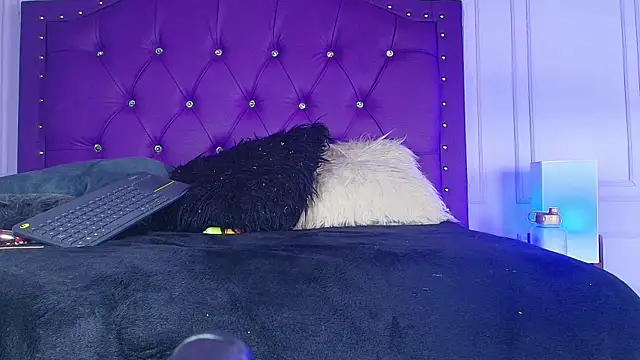 sarah_banks1 Live XXX-Chat