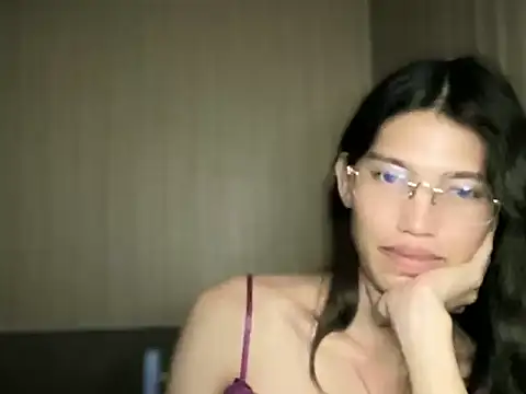 Yourgoddess_jayve Adlı Modelin Canlı XXX Sohbeti