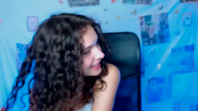 _SusieSu_'s Live XXX Chat