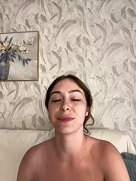 Chat +18 de LynaFrost ao vivo