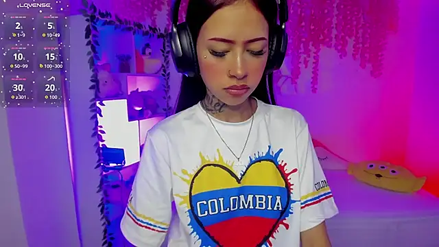 cat_kitty18_'s Live XXX Chat