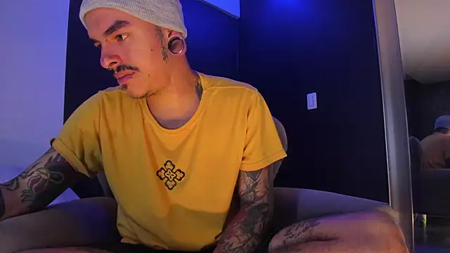 kaletattoo Adlı Modelin Canlı XXX Sohbeti