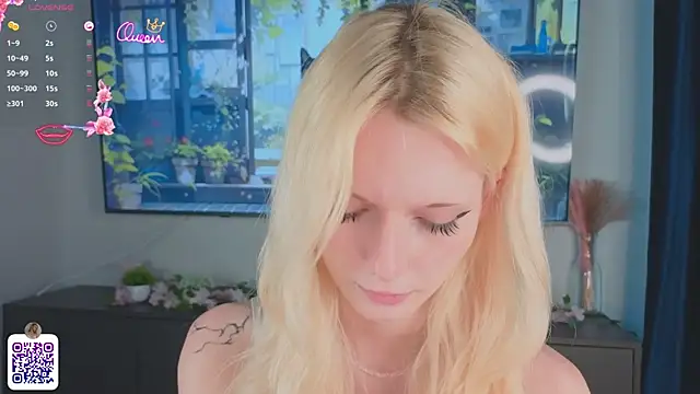 دردشة JuanaSumma الجنسية المباشرة