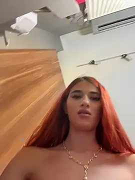 Chat +18 de VixenRosse ao vivo