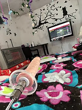 Kitty_Melodi's Live XXX Chat