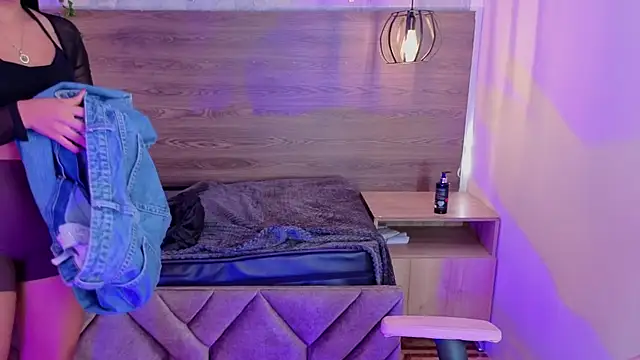 XXX chat uživo modela miiaboss_