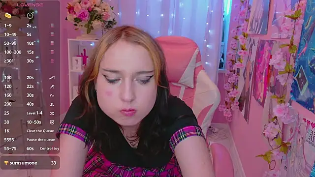 Oksi_Koxy Chat XXX live