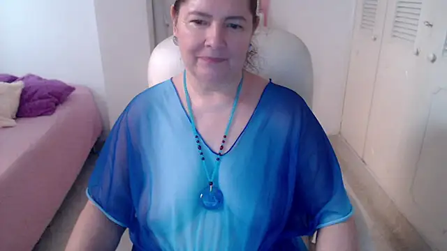 leonela_69 Chat XXX live
