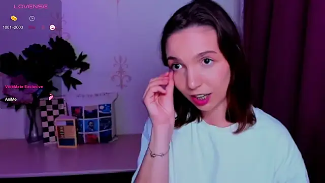 KindHazelHere_'s Live XXX Chat