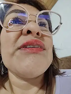 AlexxiaaMatのライブXXXチャット