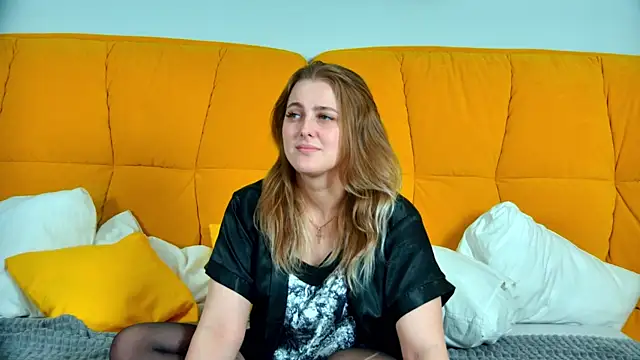 EllaBells' Live XXX Chat