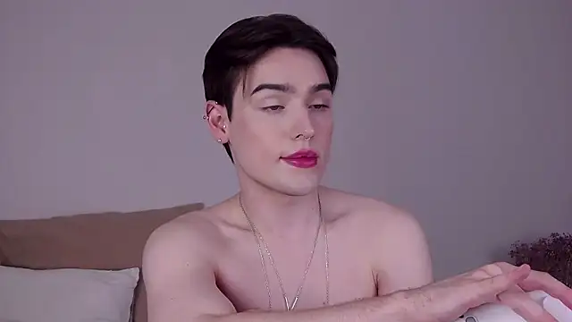 Chat XXX en directo de RobbyCharming