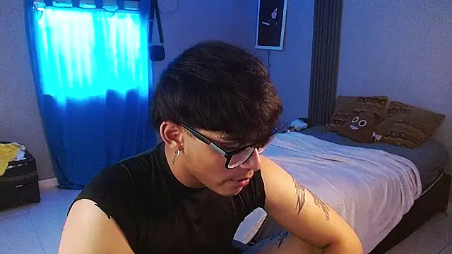 Mr_yisuzz Live XXX-Chat
