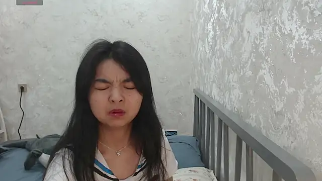 Shy_Kira Chat XXX live