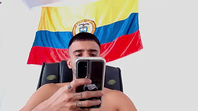 צ'אט XXX בשידור חי של Bad_Boy_Carter69