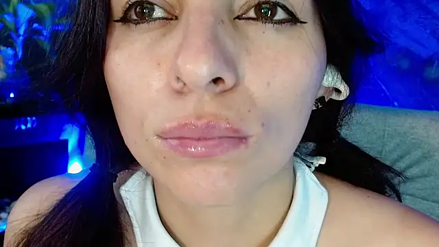julieth_sex1 라이브 XXX 채팅