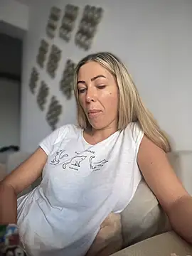 Chat XXX ao vivo de RaquelleDevon