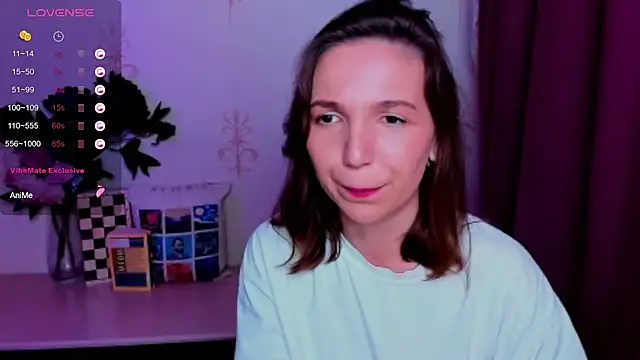KindHazelHere_ Chat XXX in diretta