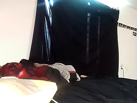 XXX chat uživo modela LusciousKandy