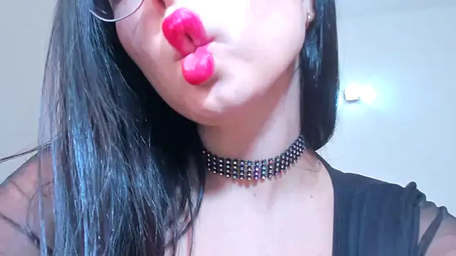 Chat +18 de SophieLennox ao vivo