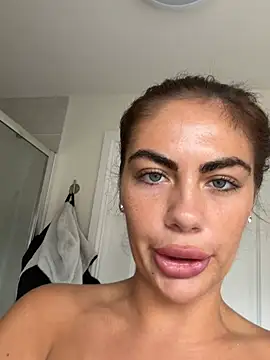 Jessiebx Adlı Modelin Canlı XXX Sohbeti