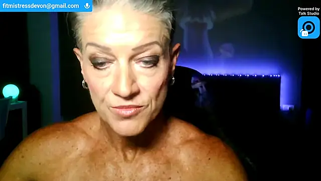 Chatroom XXX en direct de Devon2020