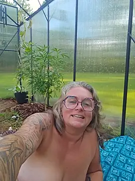 Blondejenn's Live XXX Chat