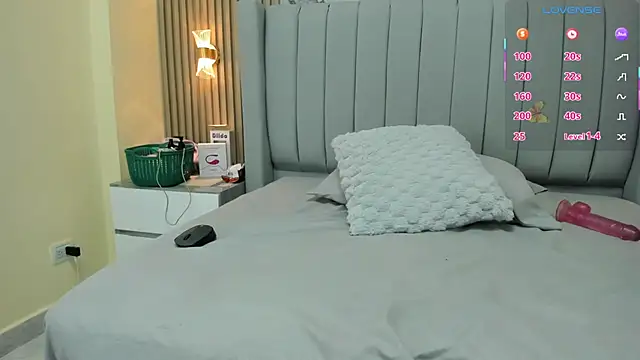 MAGIEVANS1's Live XXX Chat