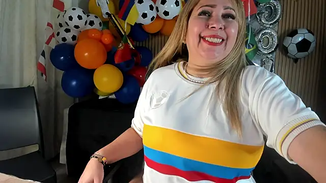 Danna_topless XXX чат на живо
