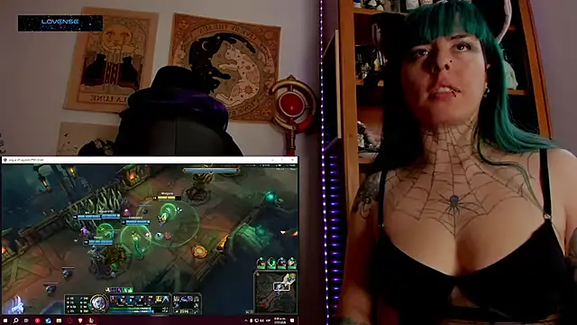 Chat XXX en directo de Hisato111