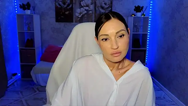 Chat XXX en directo de NikoleMills