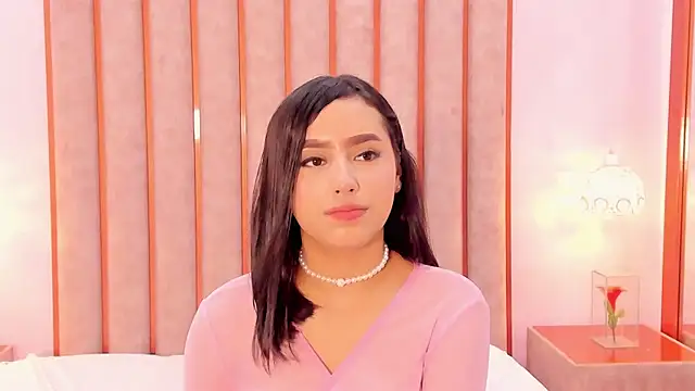 Zoe_Monrow's Live XXX Chat