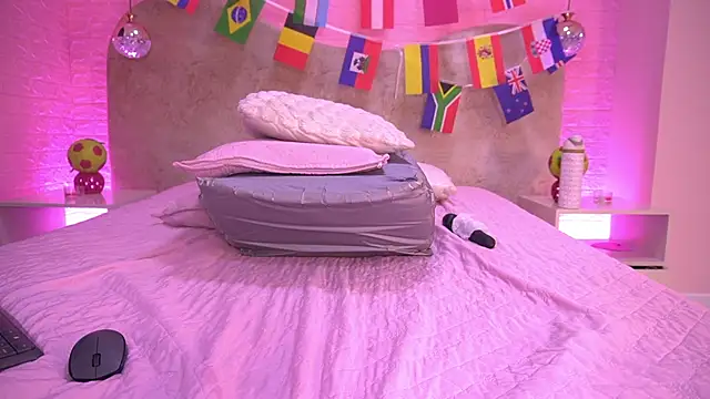 sarakaisy – Naživo XXX chat