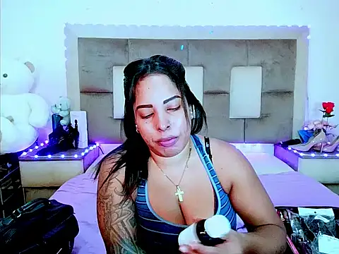 Chatroom XXX en direct de indiantopaz694u