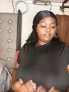 Chatroom XXX en direct de AaliyahBlackXO