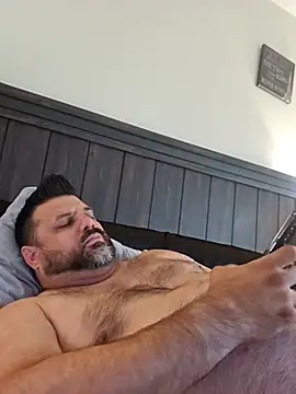 Czat XXX na żywo – Roddog18