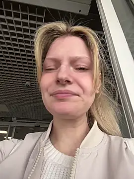 XXX chat uživo modela MaryHiggins