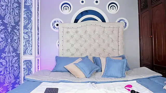 Chat +18 de emma_kleinton ao vivo
